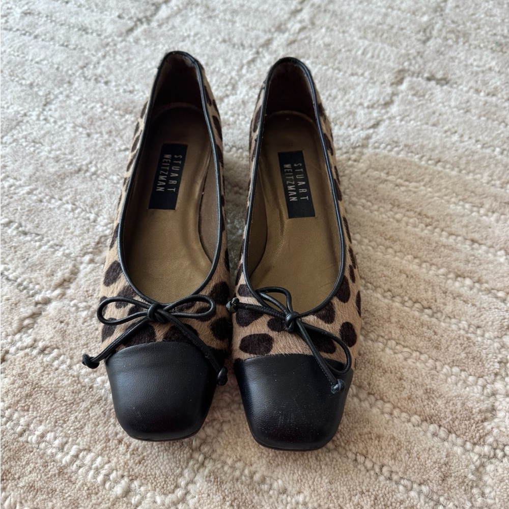 Stuart Weitzman Leopard Print Ballet Flats with Black Cap Toe 6.5